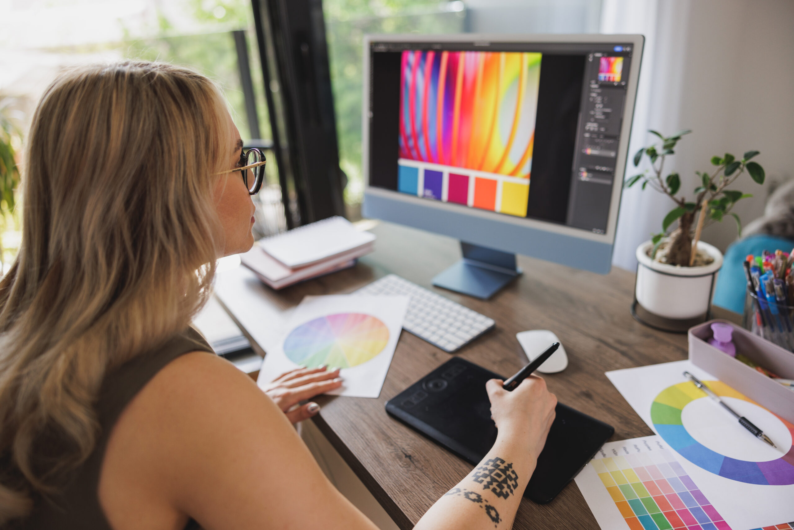graphic artist graphic artist